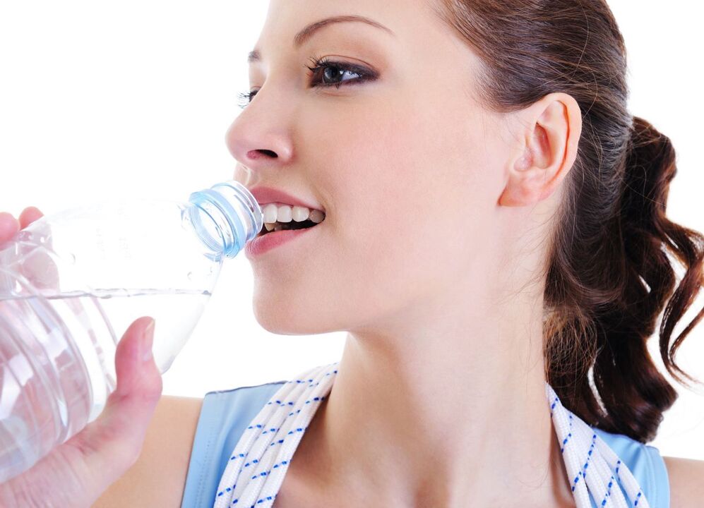 пить воду на ленивой диете